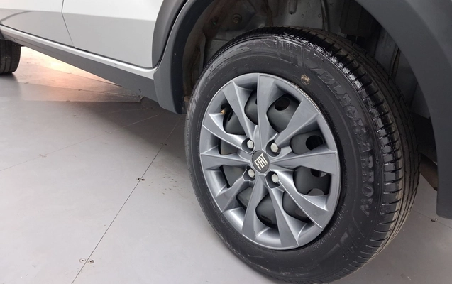imagem-https://www.socarrao.com.br/sc-vehicle-images-prod/3971239/1789876493764-1_022213.jpg