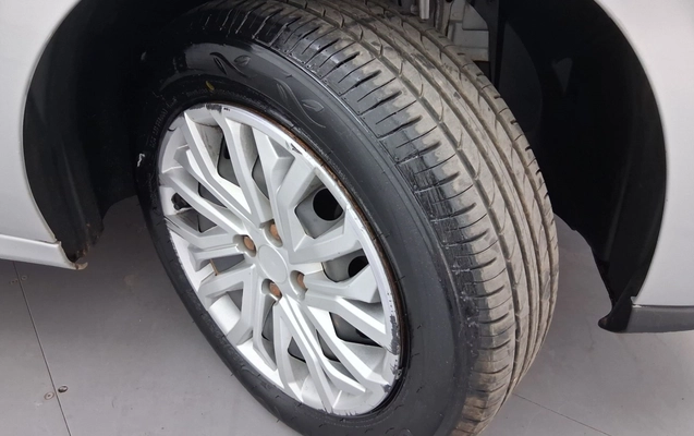 imagem-https://www.socarrao.com.br/sc-vehicle-images-prod/3971311/1789877415587-1_010508.jpg