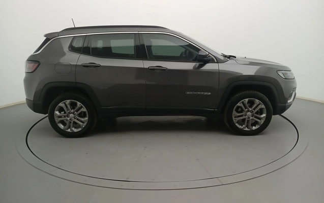 imagem-https://www.socarrao.com.br/sc-vehicle-images-prod/3971487/1789878817508-2_013028.jpg