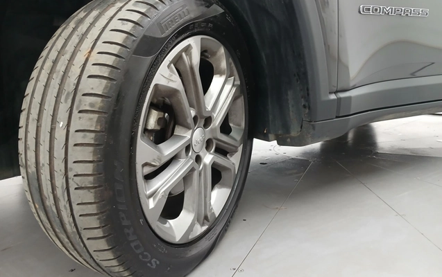 imagem-https://www.socarrao.com.br/sc-vehicle-images-prod/3971487/1789878817510-1_013031.jpg