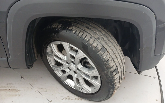 imagem-https://www.socarrao.com.br/sc-vehicle-images-prod/3971865/1789879361536-1_015827.jpg