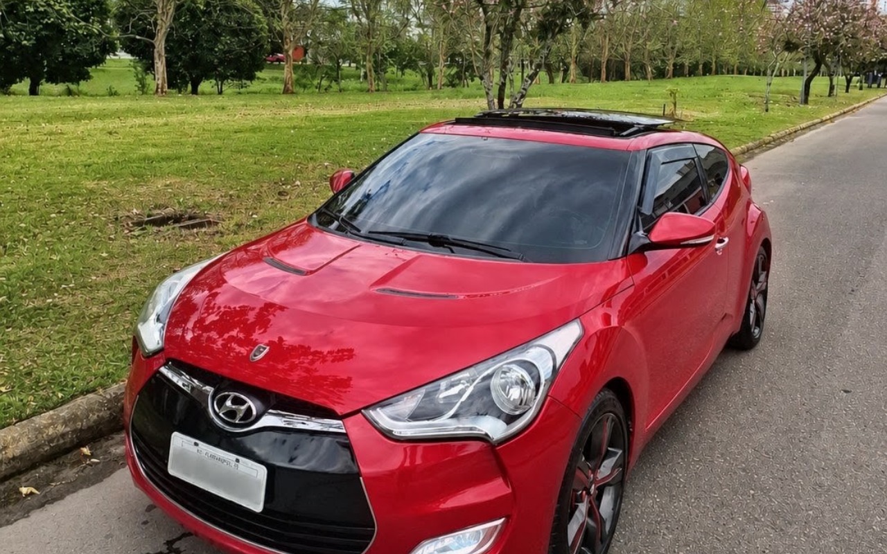 Hyundai Veloster 1.6 16V 140cv Aut. 2013 Vermelho — foto 1 de 3