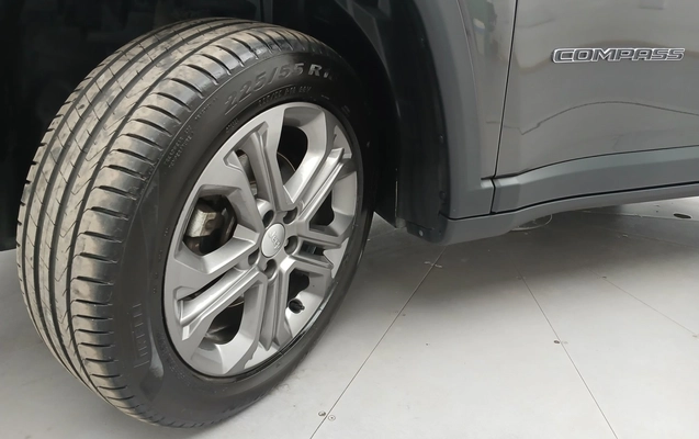 imagem-https://www.socarrao.com.br/sc-vehicle-images-prod/3972765/1789881223652-1_014820.jpg