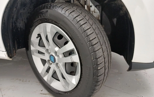 imagem-https://www.socarrao.com.br/sc-vehicle-images-prod/3972832/1789881448204-1_015154.jpg