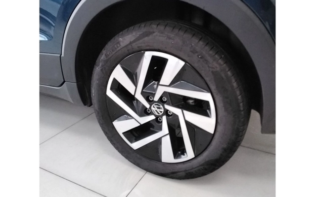 imagem-https://www.socarrao.com.br/sc-vehicle-images-prod/3973687/1789882854267-3_042846.jpg