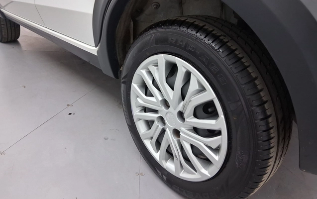 imagem-https://www.socarrao.com.br/sc-vehicle-images-prod/3973688/1789882857729-1_014904.jpg