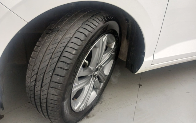 imagem-https://www.socarrao.com.br/sc-vehicle-images-prod/3973735/1789883000922-1_015239.jpg