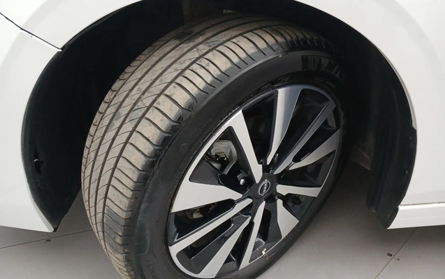 imagem-https://www.socarrao.com.br/sc-vehicle-images-prod/3973752/1789883119317-1_111037.jpg