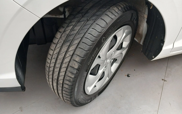 imagem-https://www.socarrao.com.br/sc-vehicle-images-prod/3973772/1789883313159-1_015733.jpg