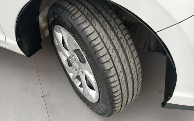 imagem-https://www.socarrao.com.br/sc-vehicle-images-prod/3973772/1789883313163-1_015738.jpg