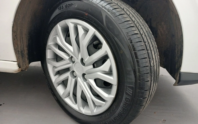 imagem-https://www.socarrao.com.br/sc-vehicle-images-prod/3973782/1789883382982-1_020037.jpg