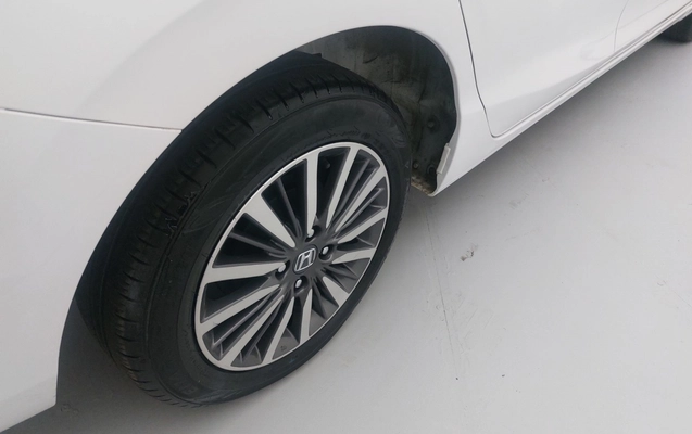 imagem-https://www.socarrao.com.br/sc-vehicle-images-prod/3974064/1789883817832-1_043933.jpg