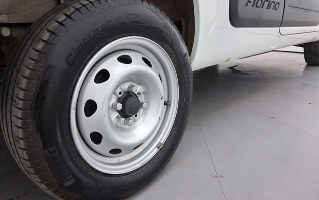 imagem-https://www.socarrao.com.br/sc-vehicle-images-prod/3974271/1789883961456-1_020848.jpg