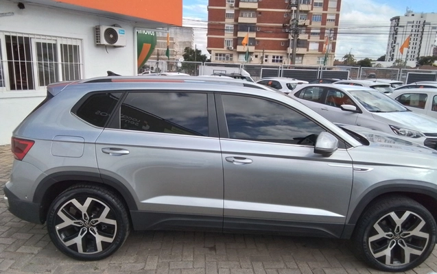imagem-https://www.socarrao.com.br/sc-vehicle-images-prod/3975077/1789884664591-1_041558.jpg