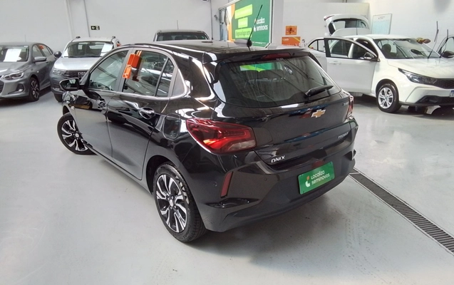 imagem-https://www.socarrao.com.br/sc-vehicle-images-prod/3975085/1789884665659-1_030015.jpg