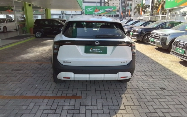 imagem-https://www.socarrao.com.br/sc-vehicle-images-prod/3975294/1789885124405-1_024754.jpg