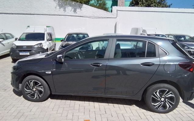 imagem-https://www.socarrao.com.br/sc-vehicle-images-prod/3975307/1789885130333-2_013830.jpg