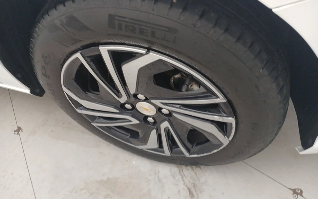 imagem-https://www.socarrao.com.br/sc-vehicle-images-prod/3975341/1789885147458-1_084535.jpg