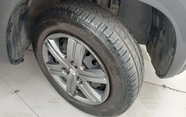 imagem-https://www.socarrao.com.br/sc-vehicle-images-prod/3975390/1789885208547-1_114622.jpg