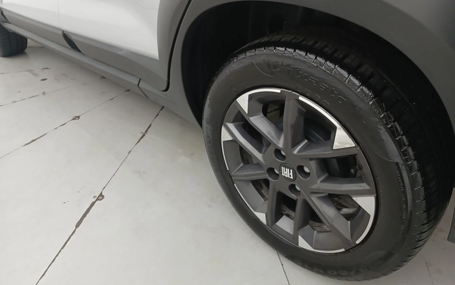 imagem-https://www.socarrao.com.br/sc-vehicle-images-prod/3975396/1789885216611-1_053829.jpg