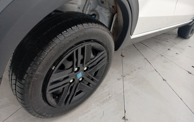 imagem-https://www.socarrao.com.br/sc-vehicle-images-prod/3975402/1789885228776-2_100700.jpg