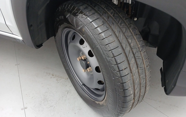 imagem-https://www.socarrao.com.br/sc-vehicle-images-prod/3975439/1789885269601-1_053345.jpg
