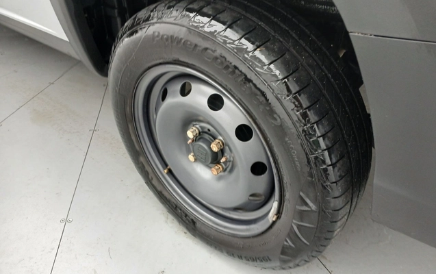 imagem-https://www.socarrao.com.br/sc-vehicle-images-prod/3975439/1789885269601-2_053344.jpg