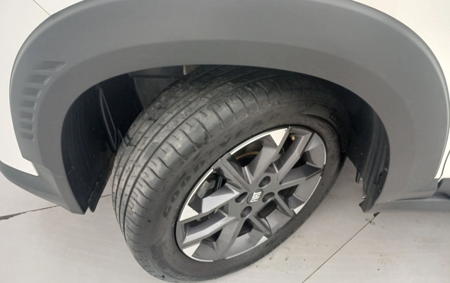 imagem-https://www.socarrao.com.br/sc-vehicle-images-prod/3975478/1789885432006-2_023031.jpg