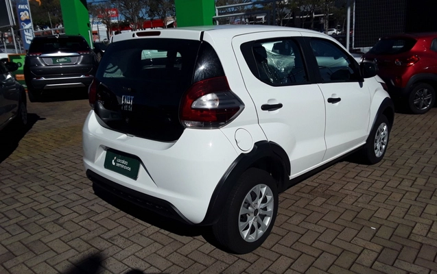 imagem-https://www.socarrao.com.br/sc-vehicle-images-prod/3975482/1789885437899-1_031854.jpg