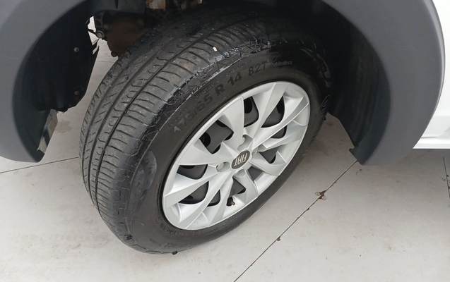 imagem-https://www.socarrao.com.br/sc-vehicle-images-prod/3975483/1789885440263-1_015746.jpg