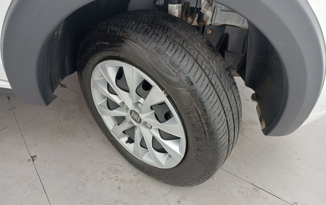 imagem-https://www.socarrao.com.br/sc-vehicle-images-prod/3975483/1789885440266-2_015747.jpg
