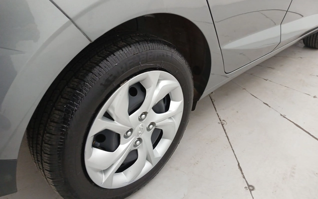 imagem-https://www.socarrao.com.br/sc-vehicle-images-prod/3975487/1789885447524-1_121302.jpg
