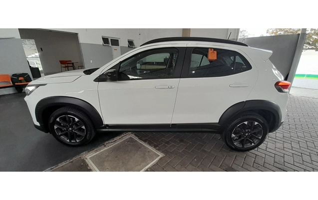 imagem-https://www.socarrao.com.br/sc-vehicle-images-prod/3975561/1789886130560-2_051245.jpg