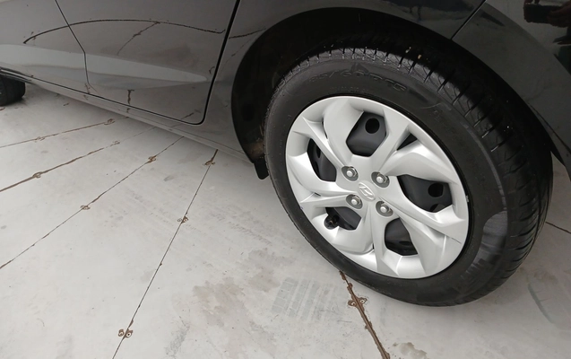 imagem-https://www.socarrao.com.br/sc-vehicle-images-prod/3975624/1789886284714-1_012831.jpg