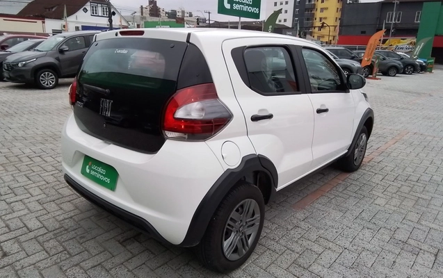 imagem-https://www.socarrao.com.br/sc-vehicle-images-prod/3975811/1789886475403-1_104250.jpg