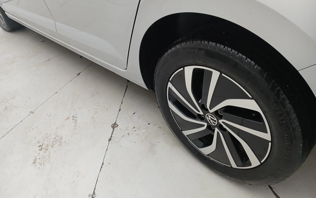 imagem-https://www.socarrao.com.br/sc-vehicle-images-prod/3976006/1789886581174-2_011911.jpg