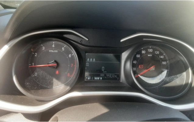 imagem-https://www.socarrao.com.br/sc-vehicle-images-prod/3976638/1789887234688-1_110350.jpg