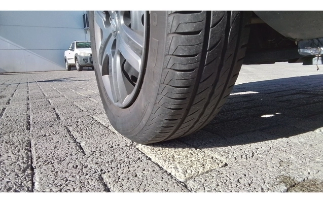 imagem-https://www.socarrao.com.br/sc-vehicle-images-prod/3976967/1789887459166-1_084540.jpg