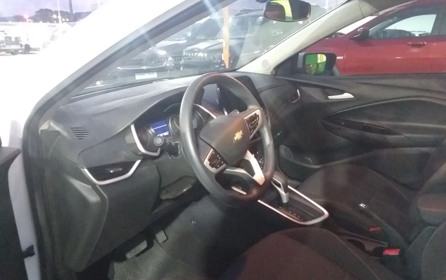 imagem-https://www.socarrao.com.br/sc-vehicle-images-prod/3977076/1789887555777-3_090037.jpg
