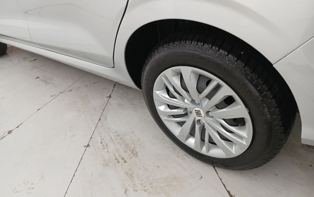 imagem-https://www.socarrao.com.br/sc-vehicle-images-prod/3977102/1789887578118-2_070033.jpg