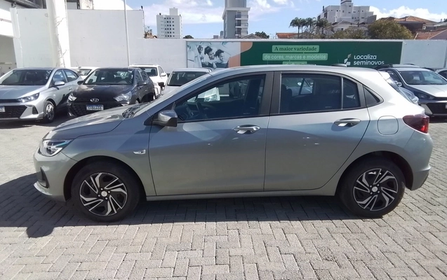 imagem-https://www.socarrao.com.br/sc-vehicle-images-prod/3977126/1789887603329-2_065001.jpg