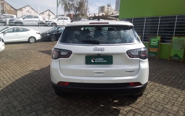 imagem-https://www.socarrao.com.br/sc-vehicle-images-prod/3977195/1789887688864-1_024951.jpg