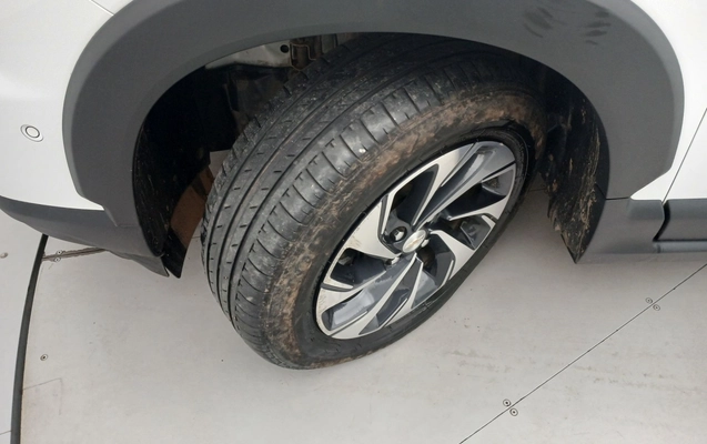 imagem-https://www.socarrao.com.br/sc-vehicle-images-prod/3977294/1789887851461-2_070932.jpg