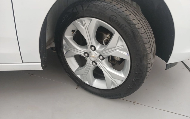 imagem-https://www.socarrao.com.br/sc-vehicle-images-prod/3977300/1789887873036-1_092027.jpg