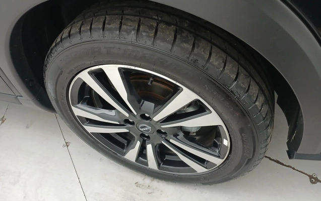 imagem-https://www.socarrao.com.br/sc-vehicle-images-prod/3977336/1789887972704-1_012434.jpg