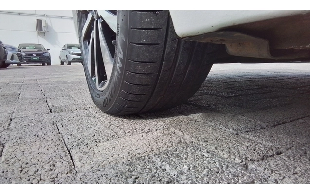 imagem-https://www.socarrao.com.br/sc-vehicle-images-prod/3977340/1789887987060-3_045645.jpg
