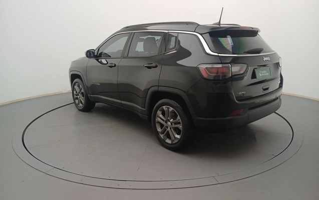 imagem-https://www.socarrao.com.br/sc-vehicle-images-prod/3977393/1789888468825-1_034957.jpg