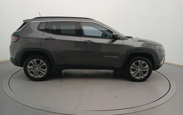 imagem-https://www.socarrao.com.br/sc-vehicle-images-prod/3977397/1789888508733-1_035111.jpg