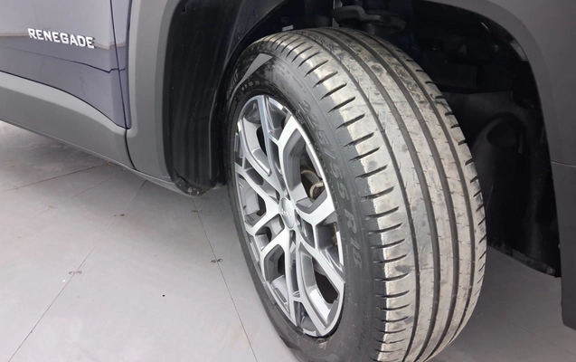 imagem-https://www.socarrao.com.br/sc-vehicle-images-prod/3977404/1789888626340-3_035335.jpg