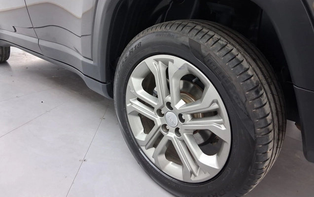 imagem-https://www.socarrao.com.br/sc-vehicle-images-prod/3977415/1789888805621-1_035006.jpg